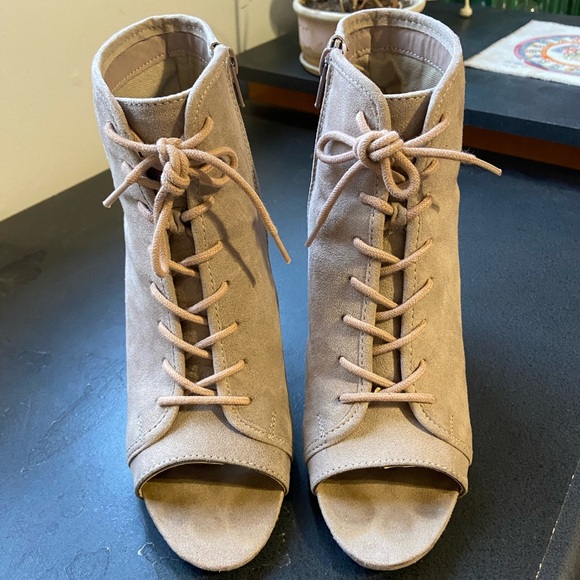 3inch heel ankle lace up booties with open toe - Picture 3 of 5